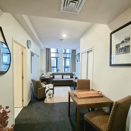 Urban Deco Apartment On Queen Street オークランド 部屋 写真