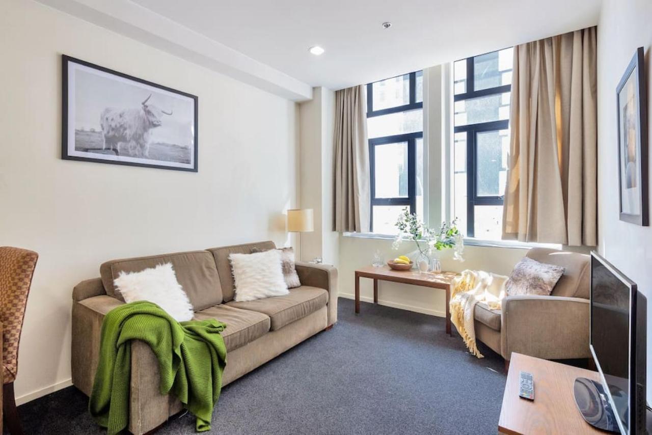 Urban Deco Apartment On Queen Street オークランド エクステリア 写真