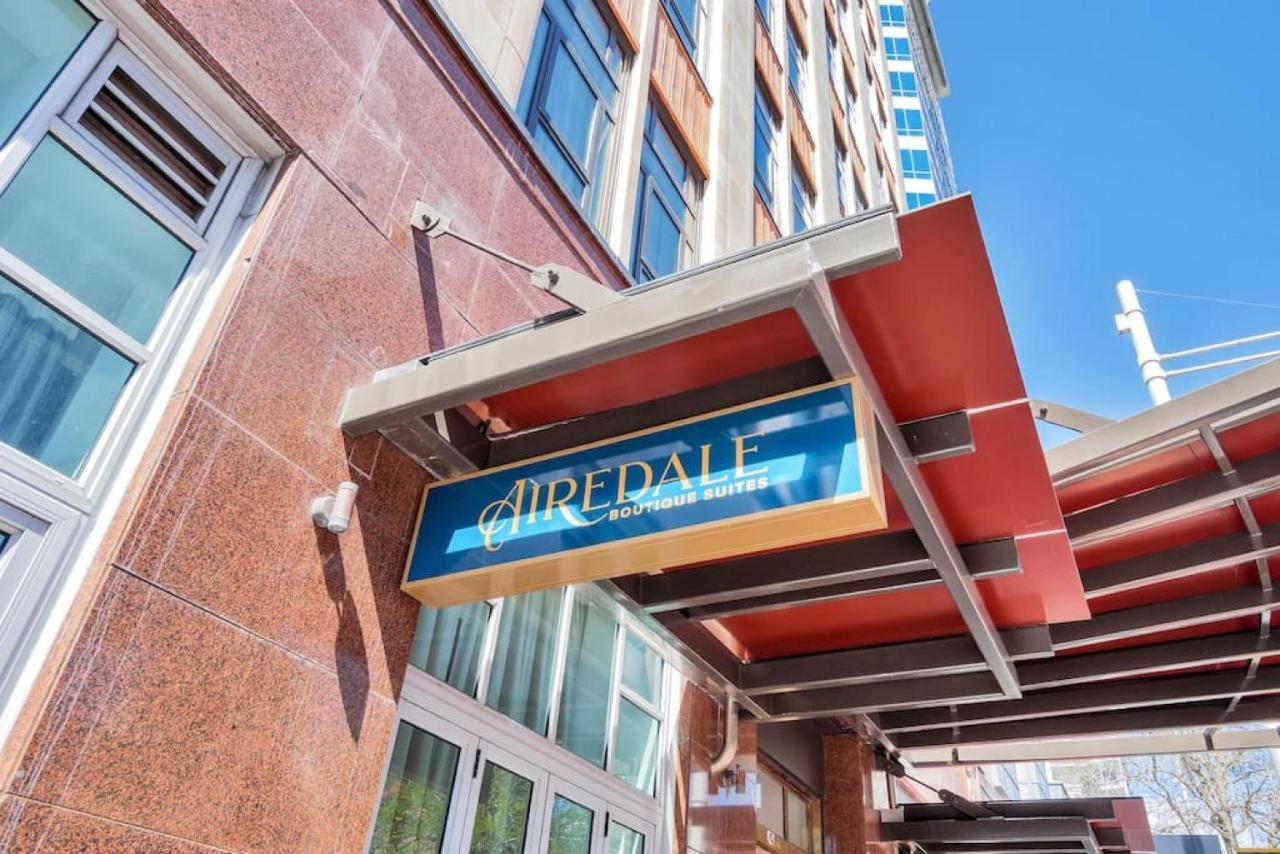 Urban Deco Apartment On Queen Street オークランド エクステリア 写真