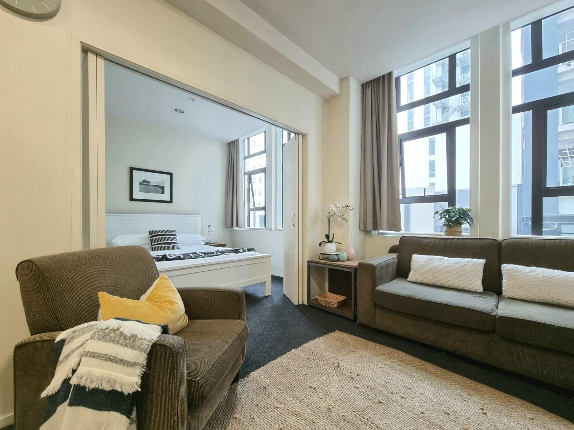 Urban Deco Apartment On Queen Street オークランド 部屋 写真
