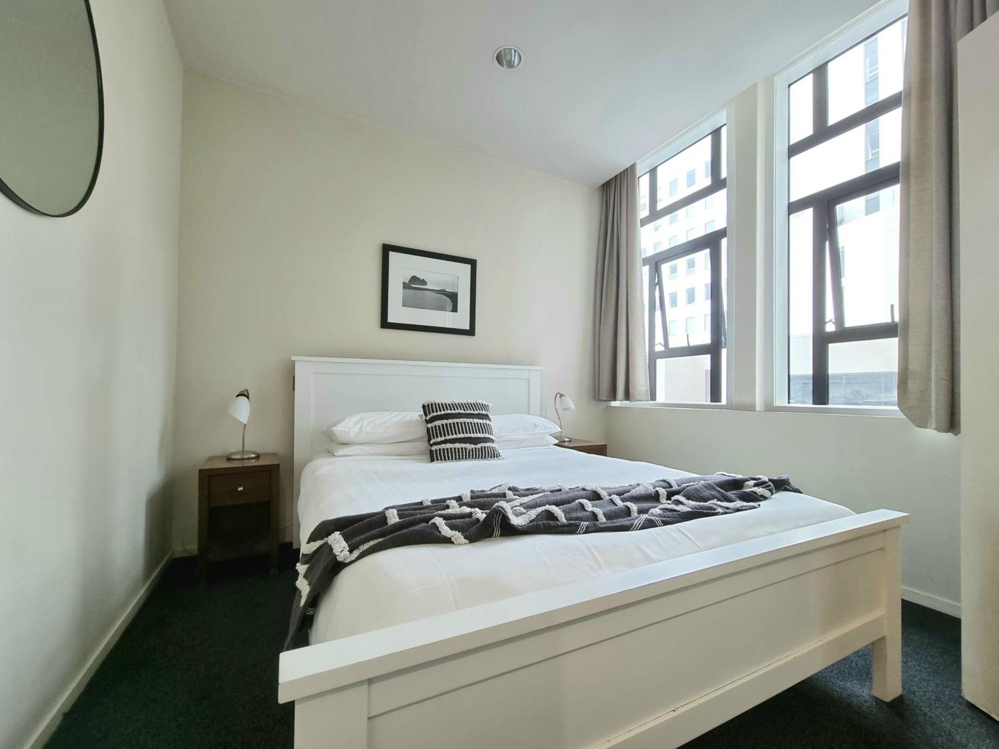 Urban Deco Apartment On Queen Street オークランド 部屋 写真