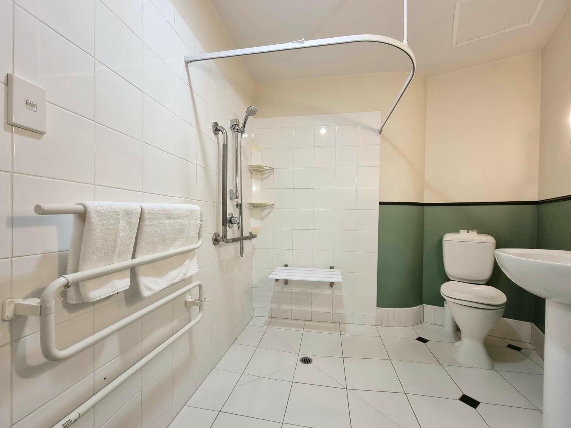 Urban Deco Apartment On Queen Street オークランド 部屋 写真