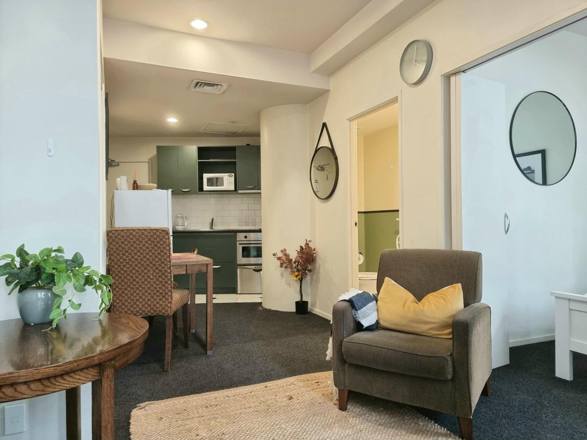 Urban Deco Apartment On Queen Street オークランド 部屋 写真